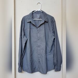 Mountain Hardwear Men's Lightweight Gray Button-Front Shirt.  Size XL